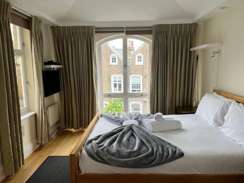 Serene Townhouse With Parking Λονδίνο Εξωτερικό φωτογραφία